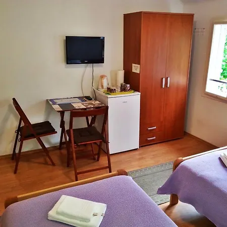 Pensión Puljic 3*